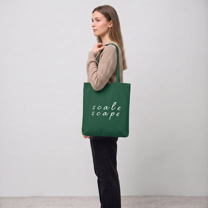 scale scape tote 02