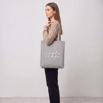 scale scape tote 01