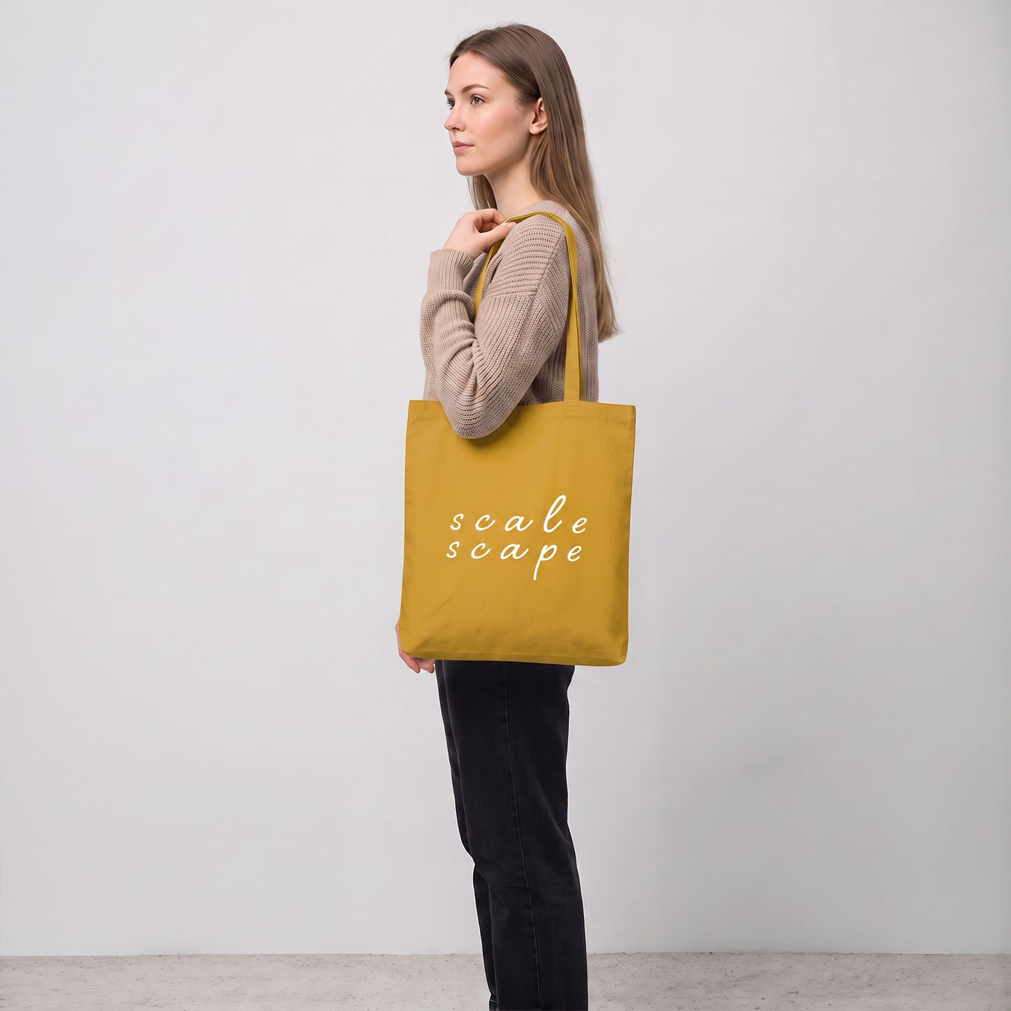 scale scape tote 03