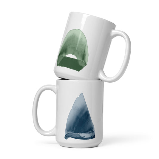 White glossy mug 02